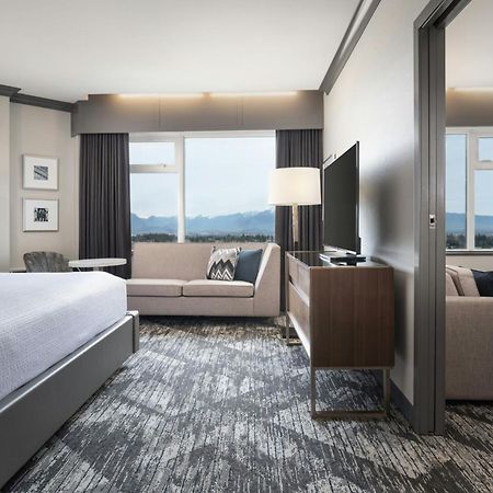 Sheraton Vancouver Guildford Hotel Surrey Dış mekan fotoğraf