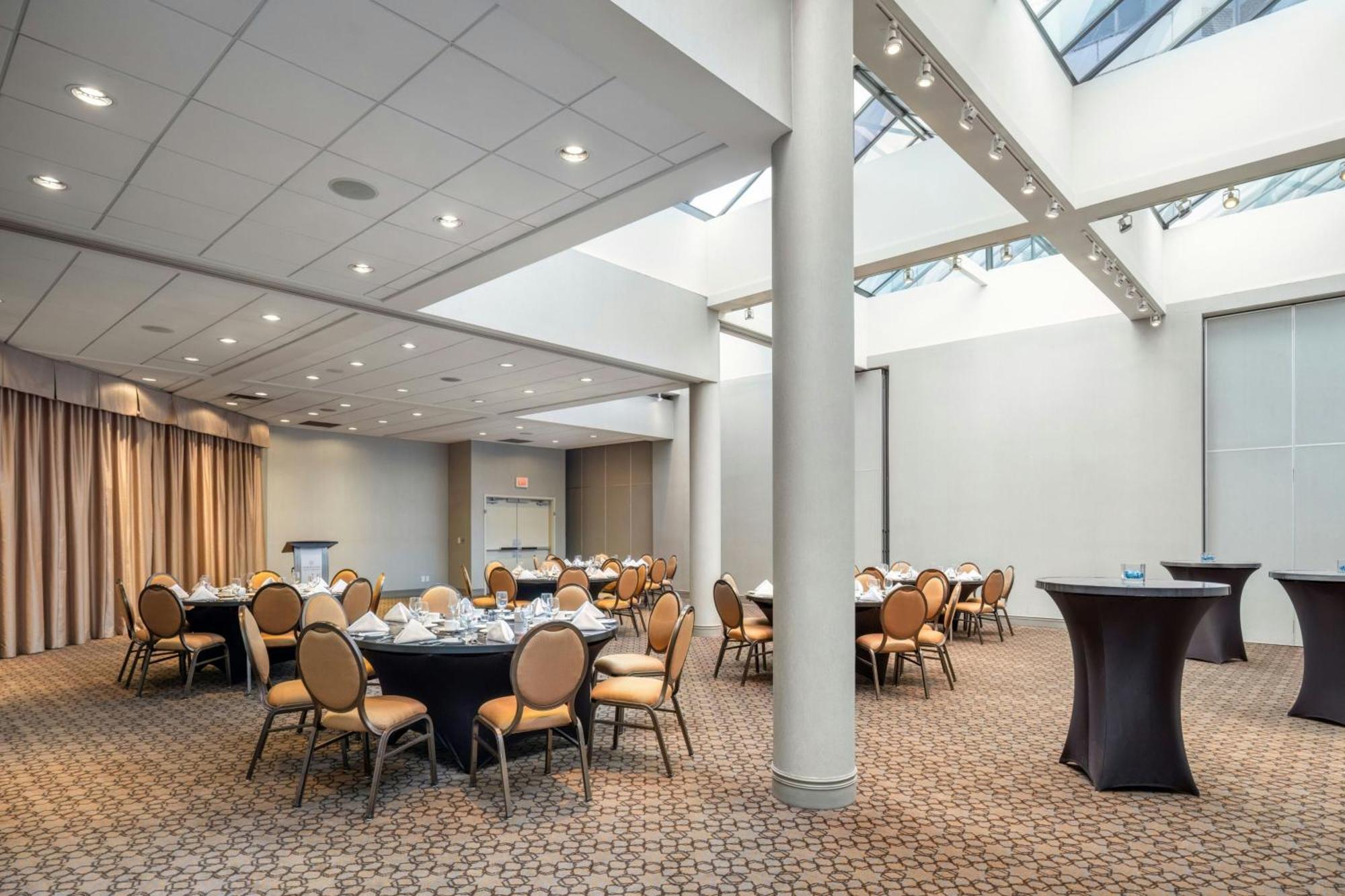 Sheraton Vancouver Guildford Hotel Surrey Dış mekan fotoğraf