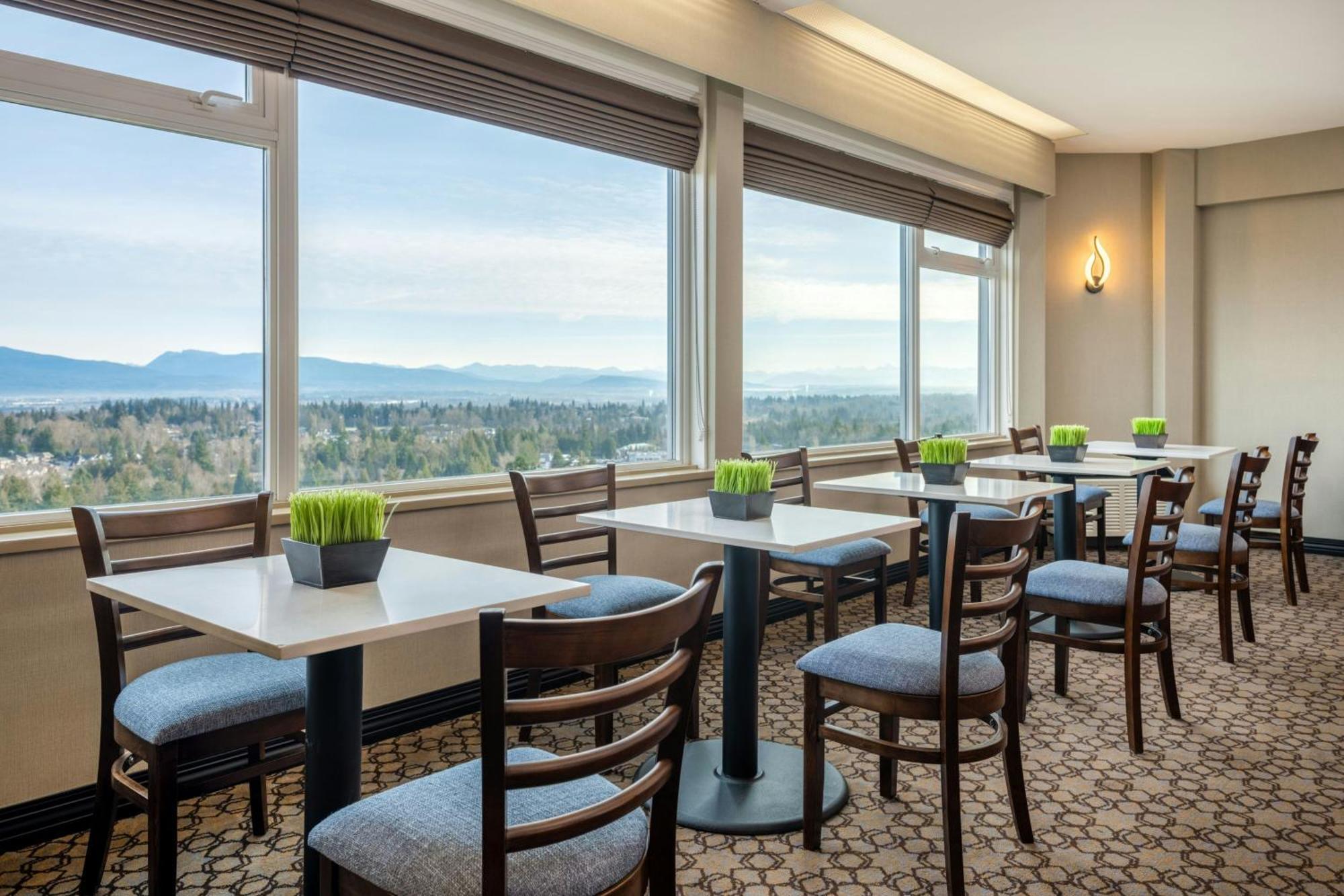 Sheraton Vancouver Guildford Hotel Surrey Dış mekan fotoğraf