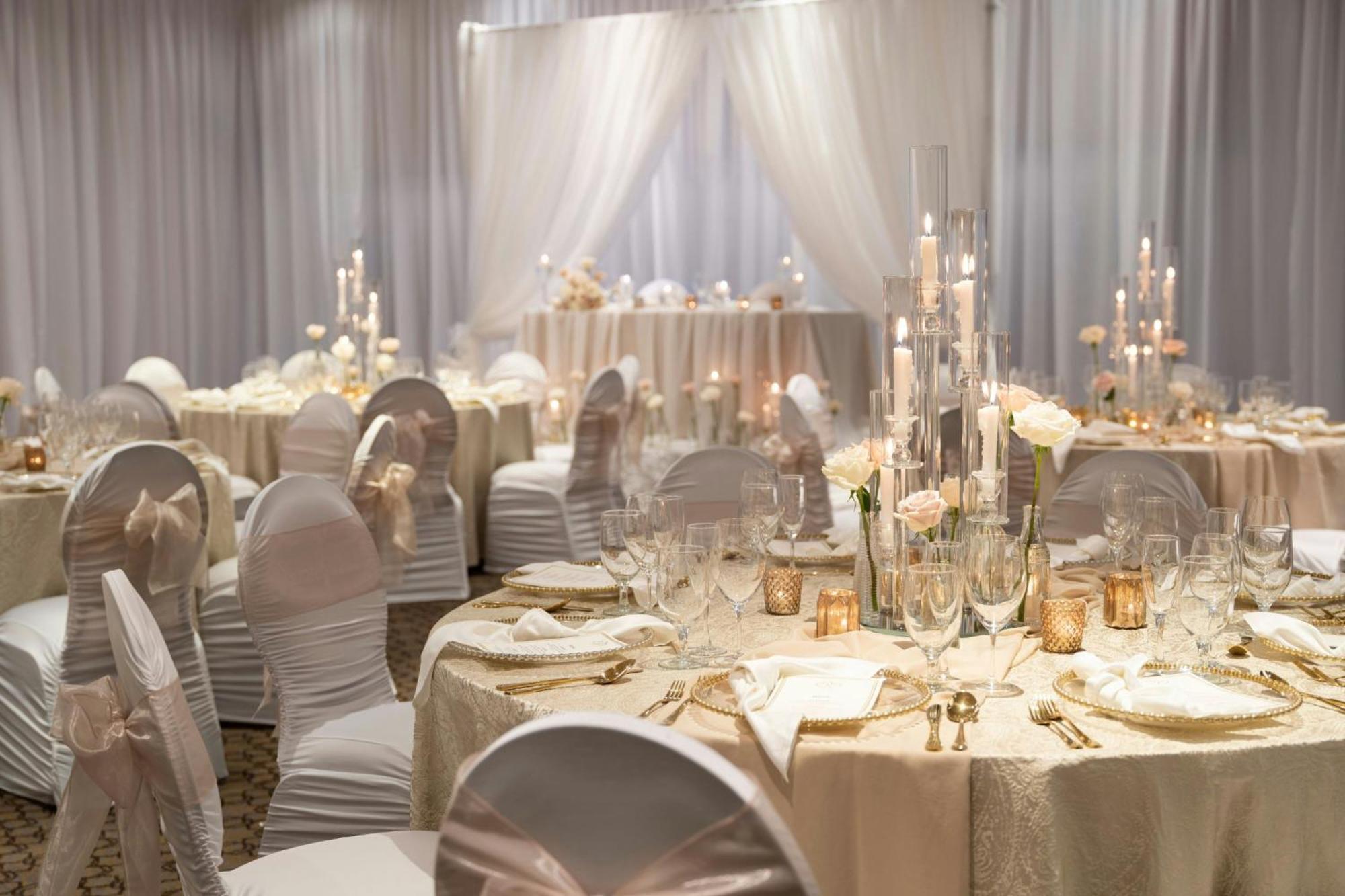 Sheraton Vancouver Guildford Hotel Surrey Dış mekan fotoğraf